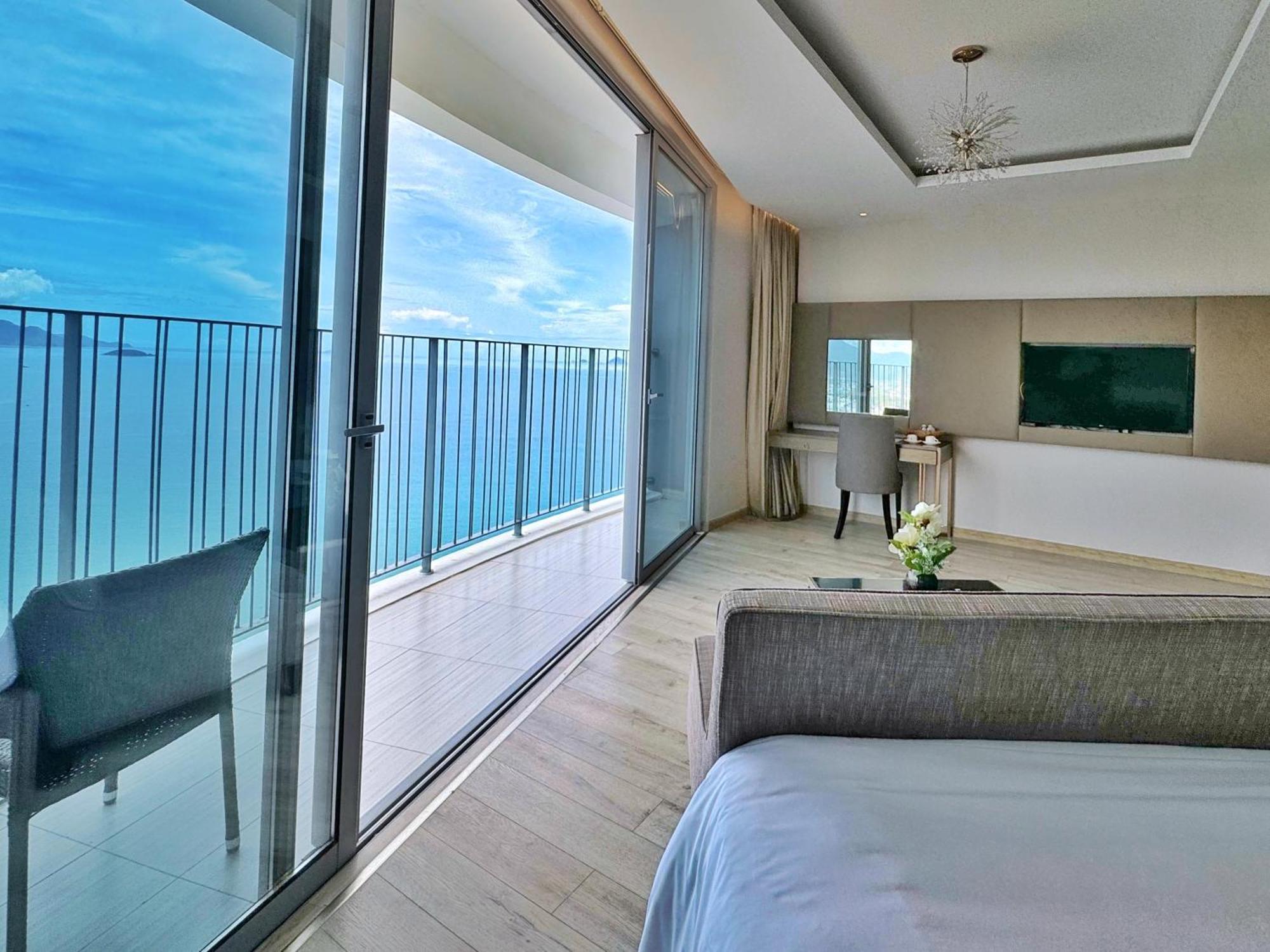 Wise Stay Panorama Condotel Nha Trang Exteriör bild