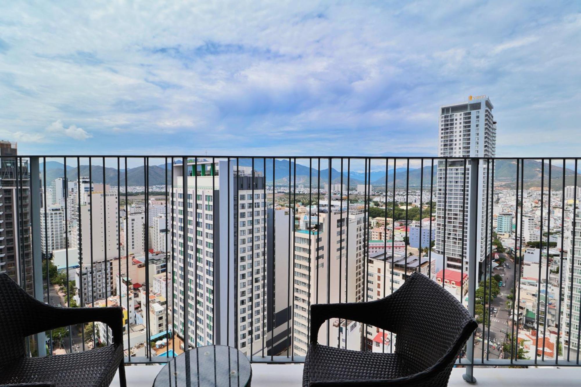 Wise Stay Panorama Condotel Nha Trang Exteriör bild